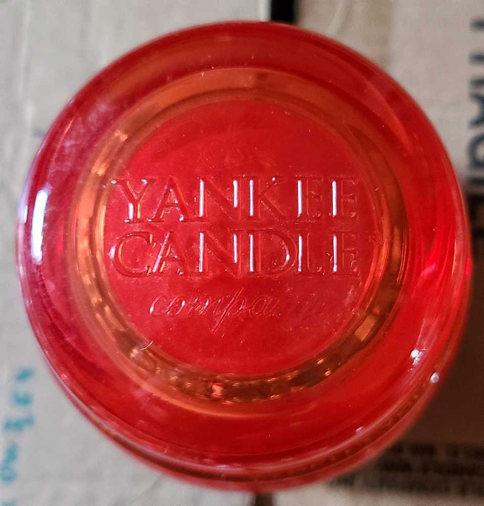 CANDLE: Halloween Yankee Candy Corn 2012 - Yankee Candle (Halloween Candle) action figure collectible - Main Image 3