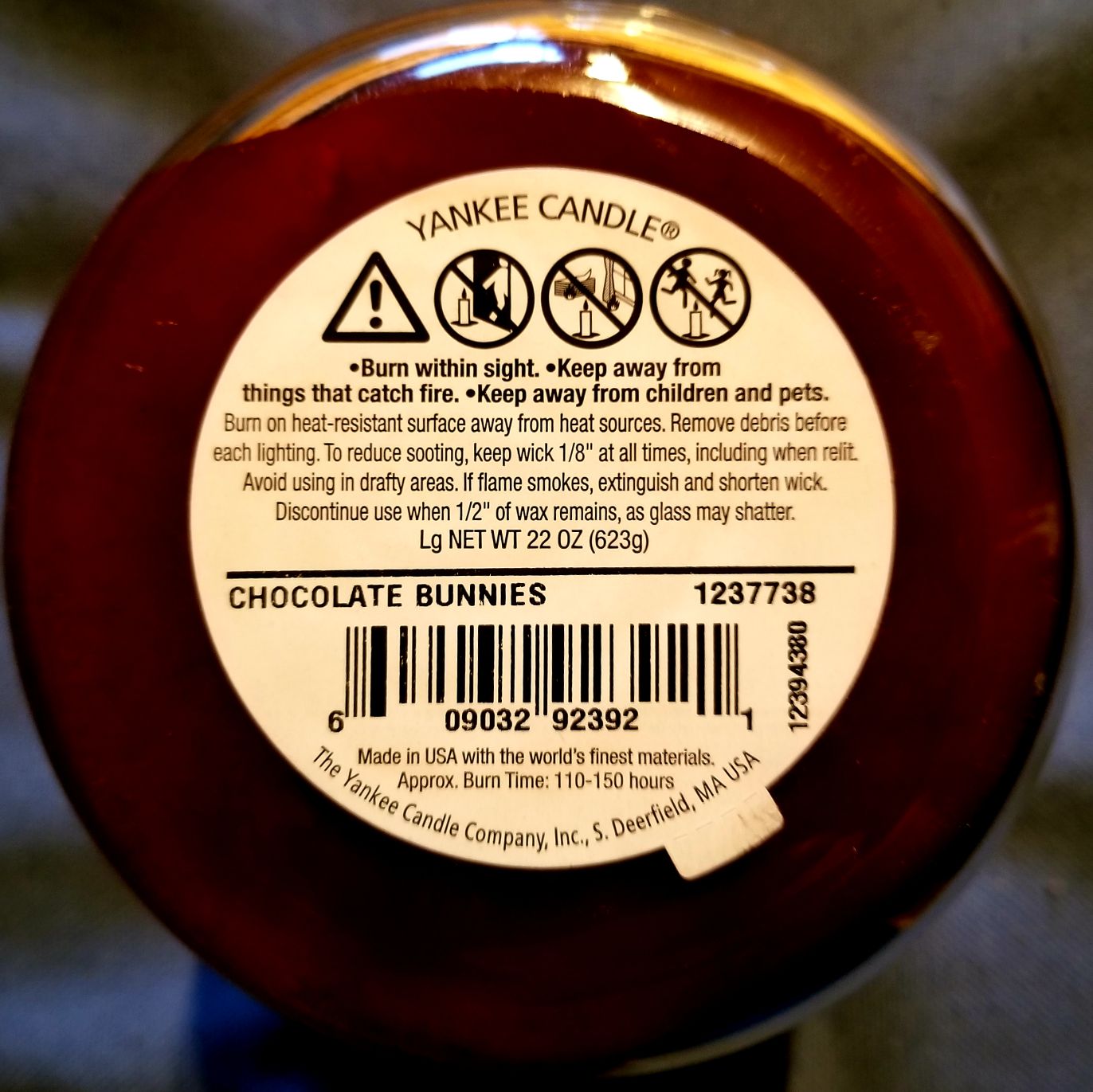 CANDLE: Easter Yankee Chocolate Bunnies 2012 - Yankee Candle (Easter Candles) action figure collectible - Main Image 2