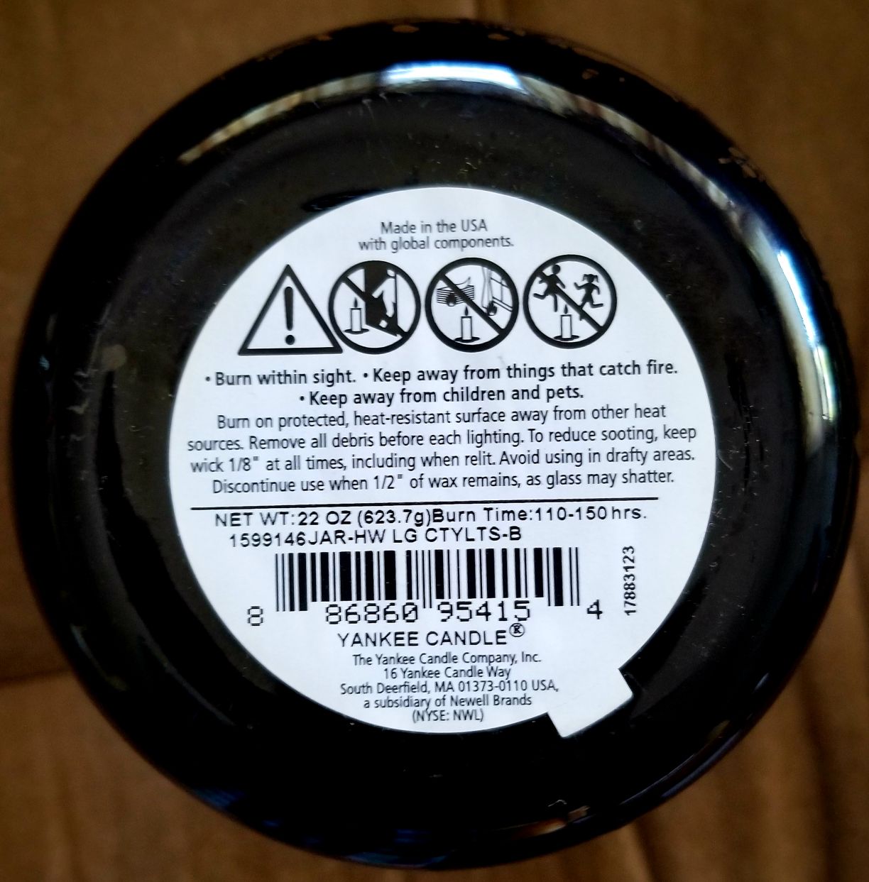 CANDLE: USA City Yankee City Lights New York City 2017 - Yankee Candle (USA Candles) action figure collectible [Barcode 886860954154] - Main Image 2