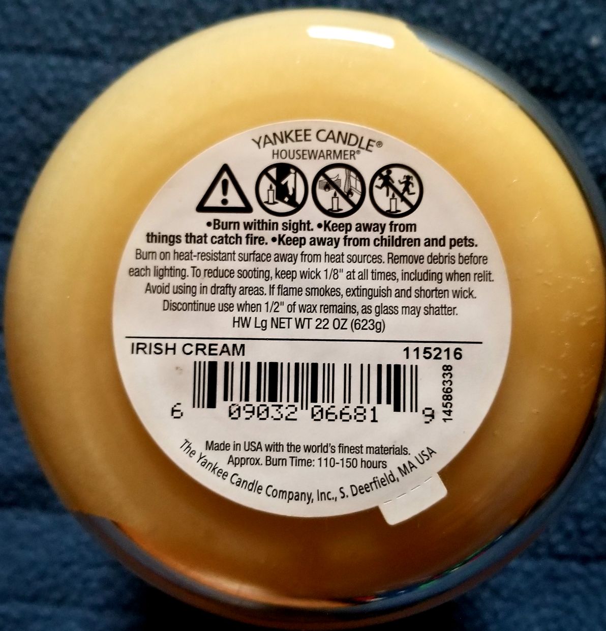 CANDLE: St. Patrick’s Day Yankee Candle Irish Cream 2014 - Yankee Candle (St. Patrick’s Day Candles) action figure collectible - Main Image 2