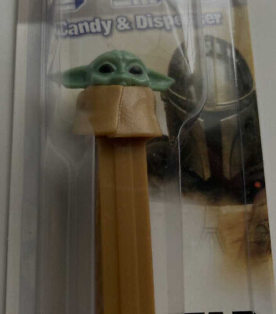 Ahsoka Pez - PEZ Candy Company (PEZ Dispenser) action figure collectible [Barcode 073621098008] - Main Image 3