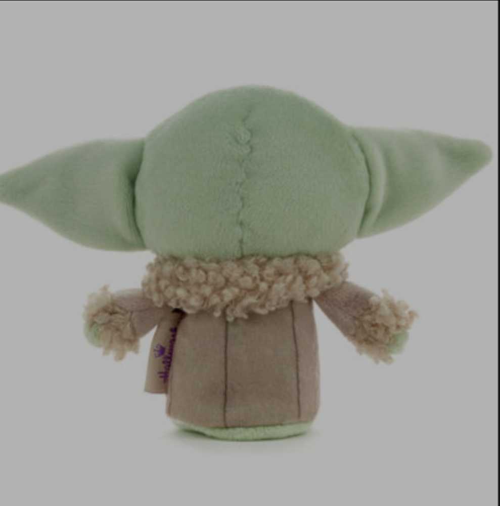 Mandalorian Hallmark ittybittys Grogu Star Wars MANDO - Hallmark (Star Wars The Mandalorian) action figure collectible [Barcode 763795706747] - Main Image 4