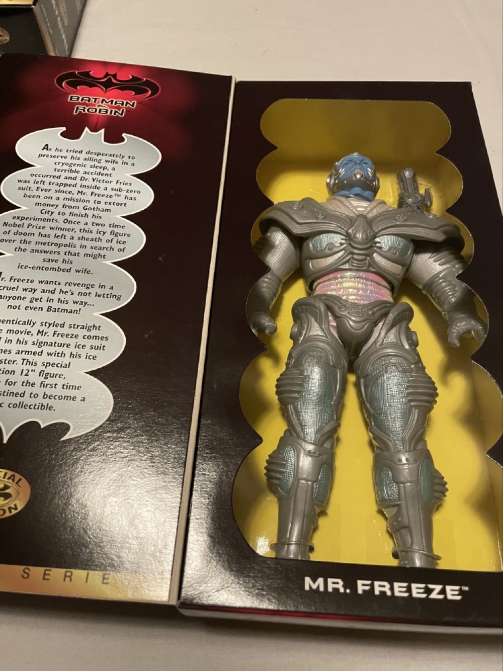 Mr. Freeze - Hasbro (Batman & Robin) action figure collectible [Barcode 076281289250] - Main Image 3