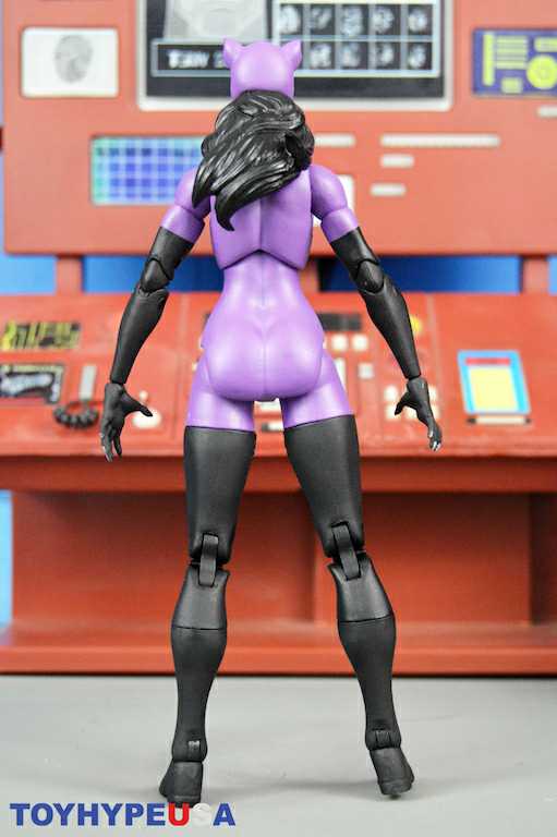 Catwoman - DC Collectibles (DC Comics - Super Heroes) action figure collectible - Main Image 2