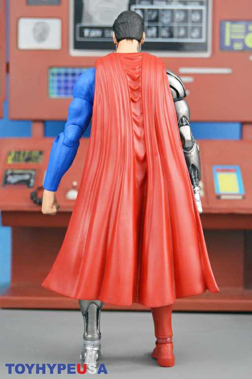 Cyborg Superman - DC Collectibles (DC Comics - Super Heroes) action figure collectible - Main Image 2
