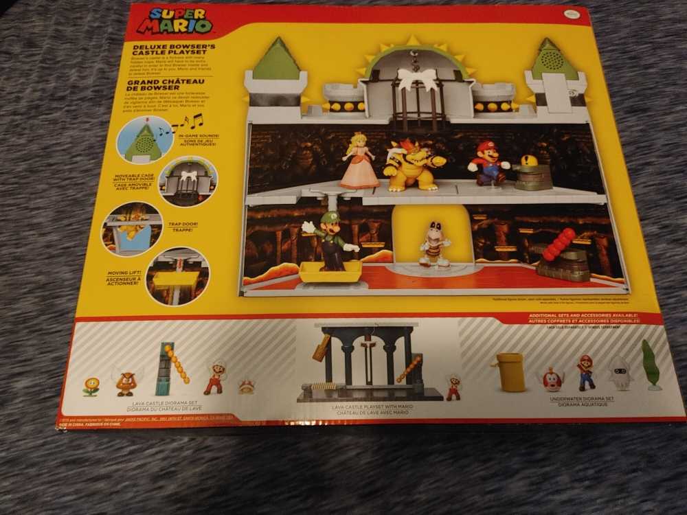 Deluxe Bowser’s Castle Playset - JAKKS Pacific, Inc. (Super Mario) action figure collectible [Barcode 192995400207] - Main Image 2