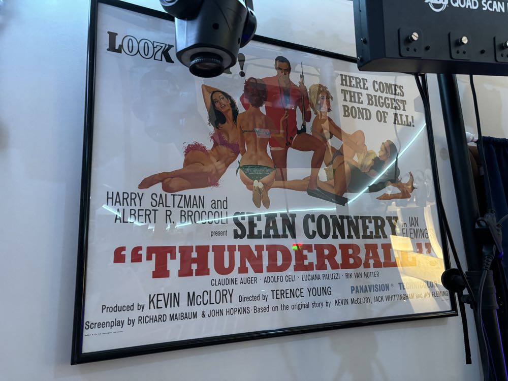 MOVIE POSTER 1. Star Trek VI 2. 1972 Reprint 007 Thunderball Look Out  action figure collectible [Barcode 073590024343] - Main Image 3