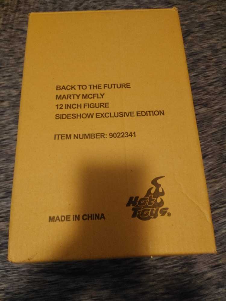 Back To The Future Marty Mcfly MMS257 1:6 Scale - Hot Toys (Science Fiction/Fantasy) action figure collectible - Main Image 2