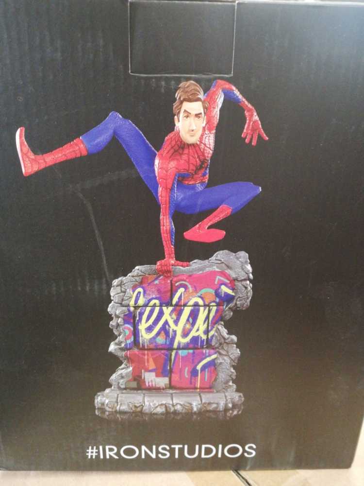 Red Hood DC ArtFX+: Red Hood