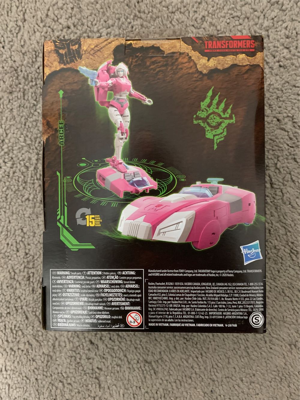 ARCEE - Takara Tomy (Deluxe Class) action figure collectible [Barcode 5010993782352] - Main Image 2