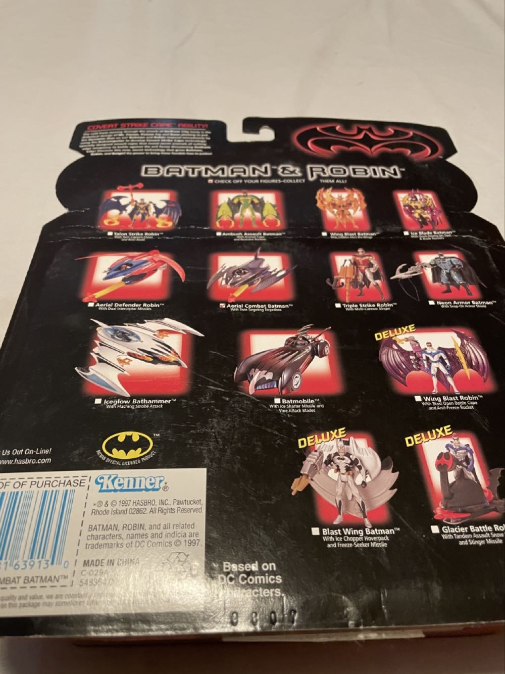 Aerial Combat Batman - Kenner (Batman & Robin) action figure collectible [Barcode 076281639130] - Main Image 2