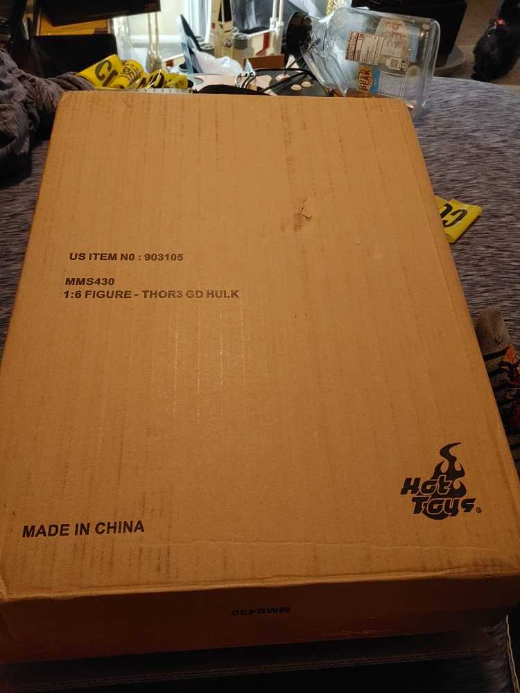 Gladiator Hulk Ragnorak MMS430 1:6 Scale  - Hot Toys (Action/Adventure) action figure collectible - Main Image 2