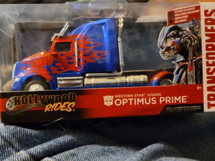 Funko Pop! Movies: Star Wars Concepts Yoda ESB SWC