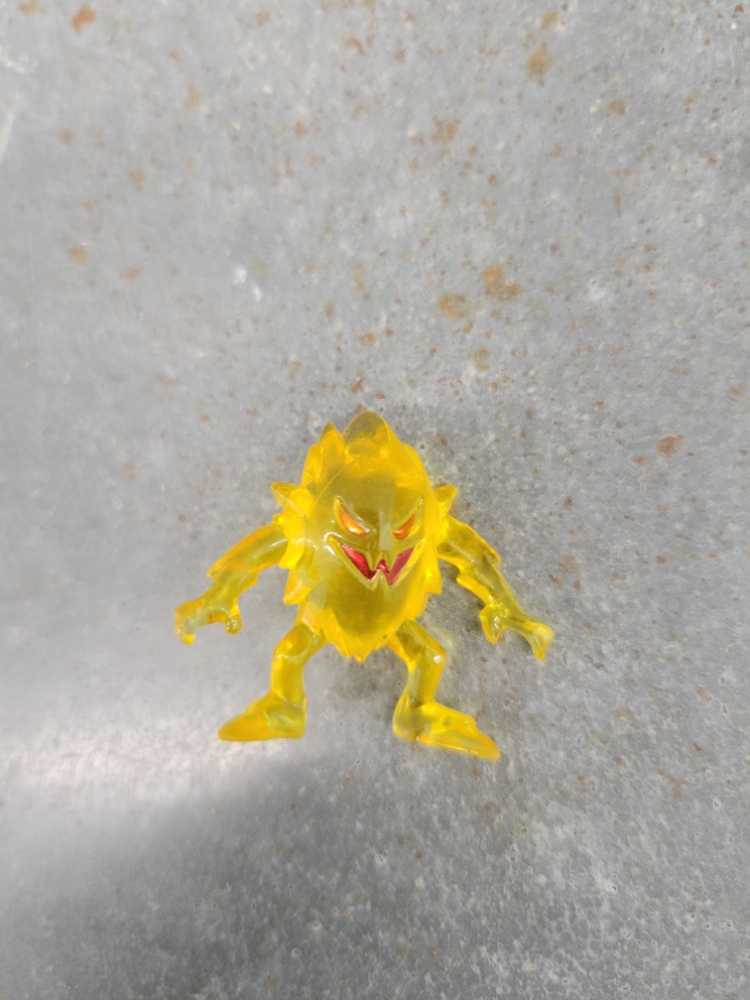 By New Bright Vintage Dickensville Collectables Christmas Train Battery Operated By