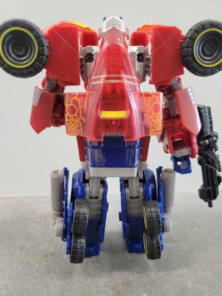 Optimus Prime Cybertronian With Bumblebee And Megatron Rage Over Cybertron Toys"R"Us  - Hasbro (Generations War For Cybertron) action figure collectible - Main Image 4