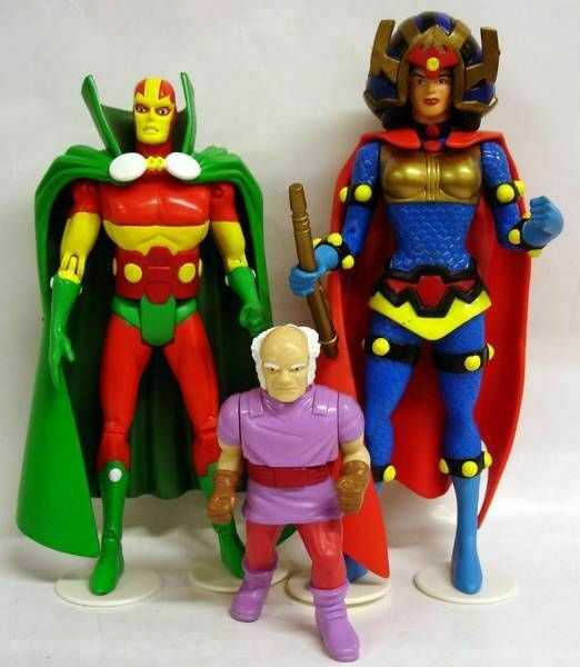 DC- Oberon Classics - DC Direct (DC Comics Super Heroes) action figure collectible - Main Image 2