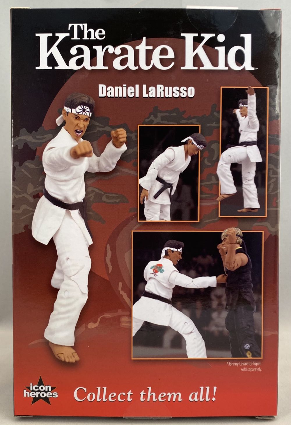 The Karate Kid (Icon Heroes): Daniel LaRusso - Icon Heroes (Wave 1) action figure collectible [Barcode 806810251423] - Main Image 3