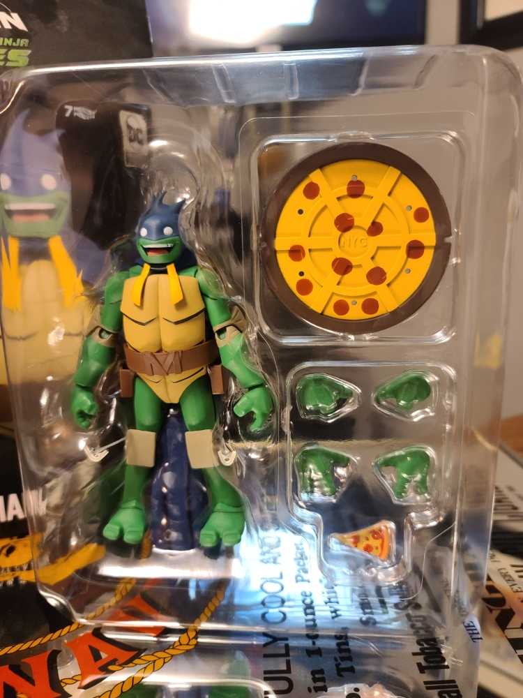 Dc Collectibles Batman Vs TMNT Mikey as Batman - DC Collectibles (Pop Culture) action figure collectible - Main Image 3