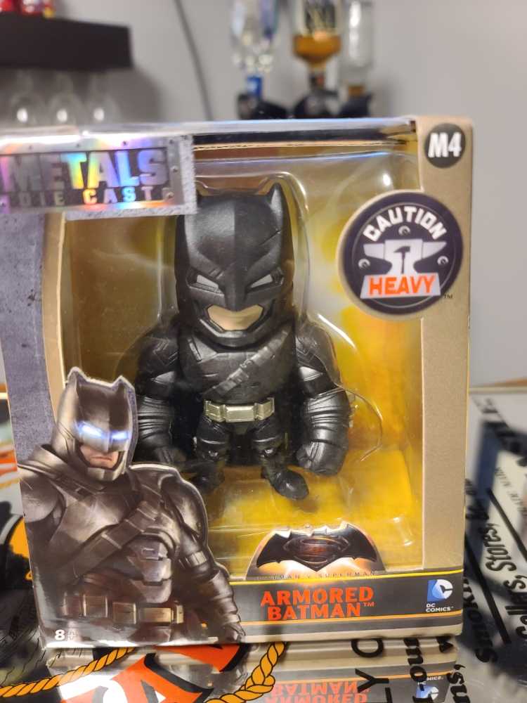 Jada Diecast M4 Armored Batman - Jada Toys (Comic Book) action figure collectible - Main Image 2