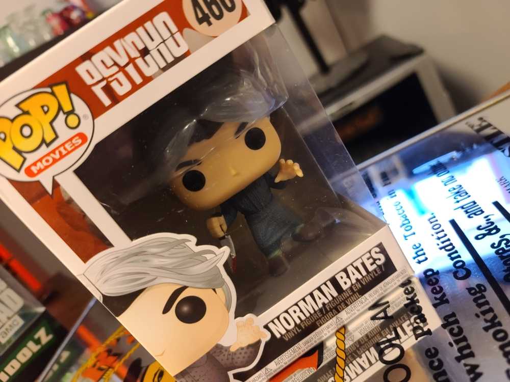Funko Pop Movies 466 Norman Bates - Funko (Horror) action figure collectible [Barcode 13418427] - Main Image 2