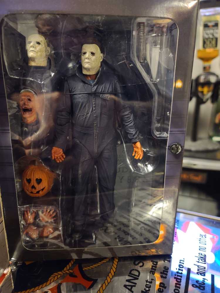NECA - Halloween 2018 Micheal Myers Ultimate - Neca (Horror) action figure collectible [Barcode 4462177368783] - Main Image 2