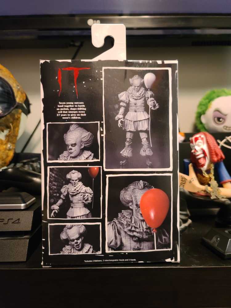 Pennywise - Etched - SDCC 2018 Exclusive - Neca (It (2017)) action figure collectible [Barcode 9643492454572] - Main Image 3