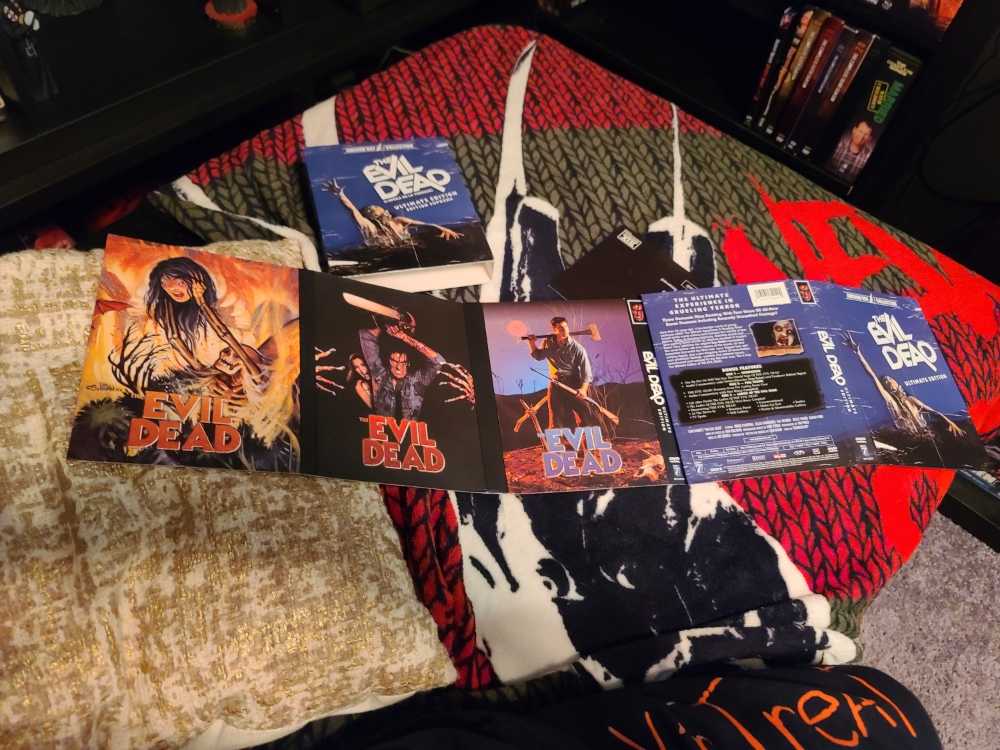 The Evil Dead: Ultimate Edition - Anchor Bay (Horror) action figure collectible [Barcode 013131570298] - Main Image 2