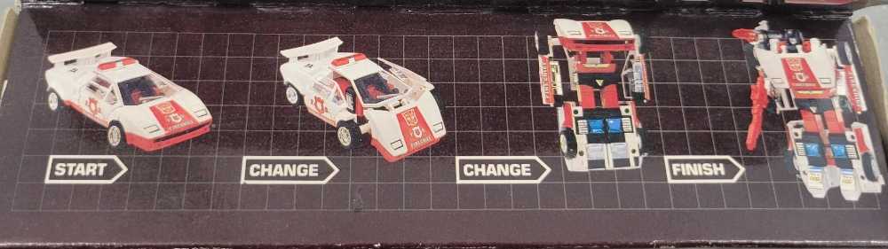 Red Alert - Hasbro (1985) action figure collectible [Barcode 038976059517] - Main Image 2