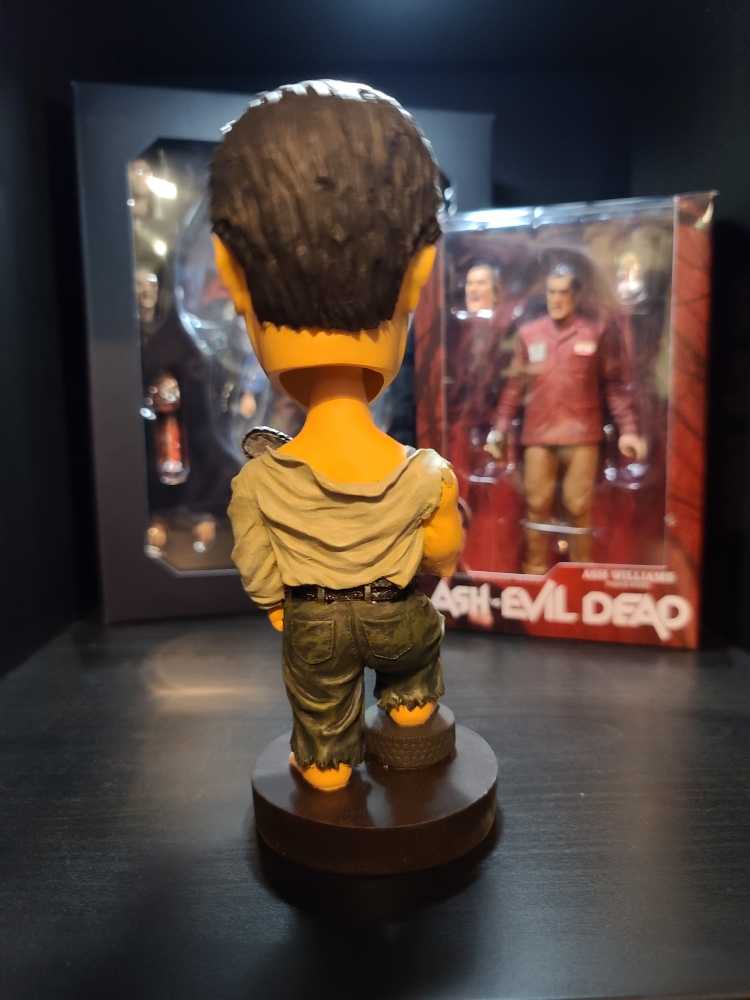 Neca Head Knocker Army Of Darkness Hero Ash - Neca (Horror) action figure collectible - Main Image 3