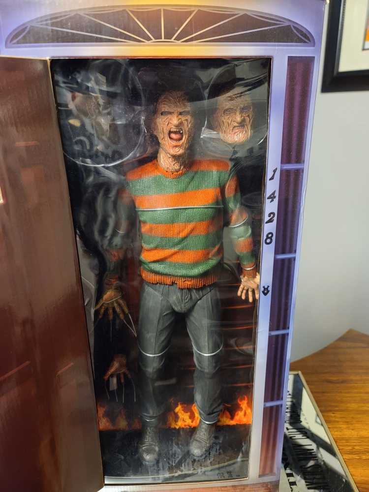 Neca 1:4 Nightmare on Elm Street Pt 2 Freddy Krueger - Neca (Horror) action figure collectible [Barcode 7172823797740] - Main Image 2
