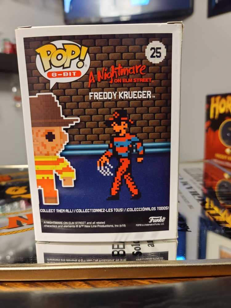 Funko Pop 8-Bit 25 Freddy Kreuger  - Funko (Horror) action figure collectible - Main Image 3