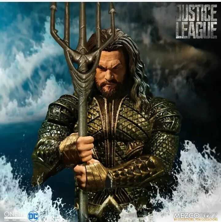 Mezco One:12 Aquaman (Justice League) - Mezco Toyz (Justice League - Movie) action figure collectible [Barcode 696198767209] - Main Image 4