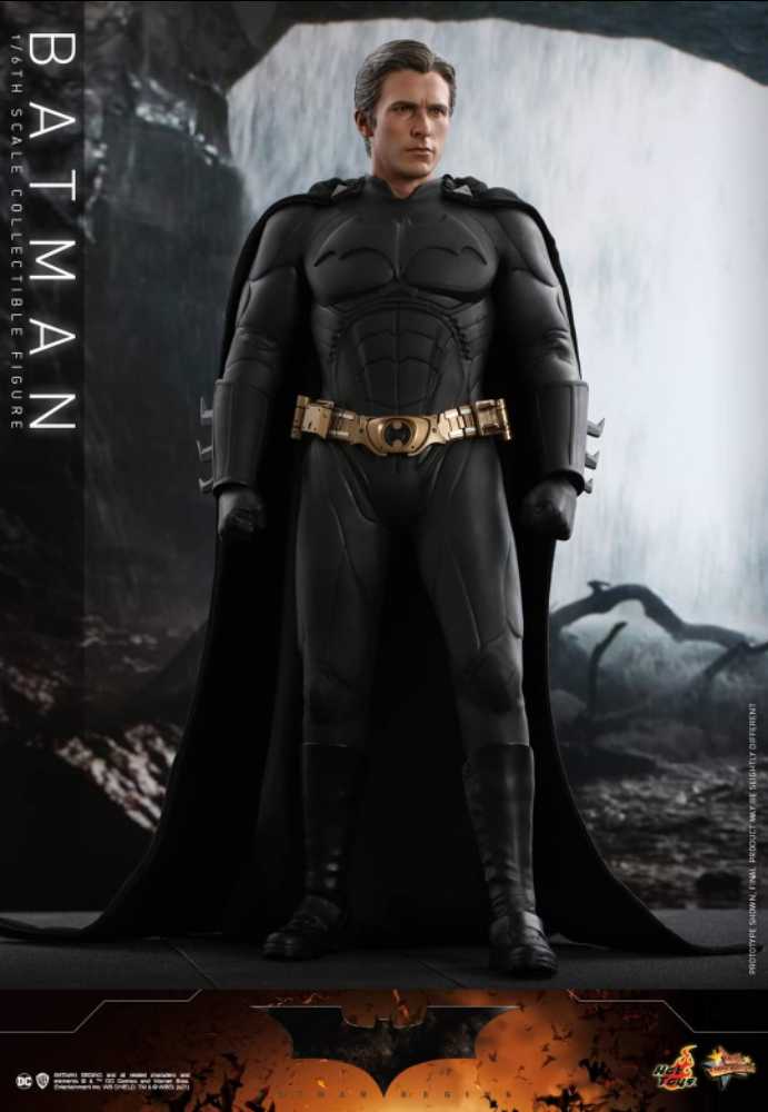 Batman, Batman Begins (1:6) - Hot Toys (Batman Begins (2005)) action figure collectible - Main Image 2