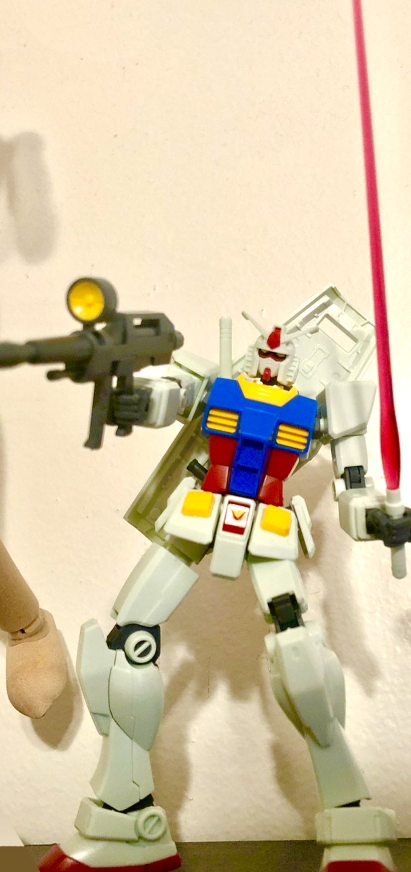 RX-78 Gundam E.F.S.F. Prototype Close Combat (HG) - Bandai Hobby (High Grade 1/144) action figure collectible [Barcode 045557109134] - Main Image 4