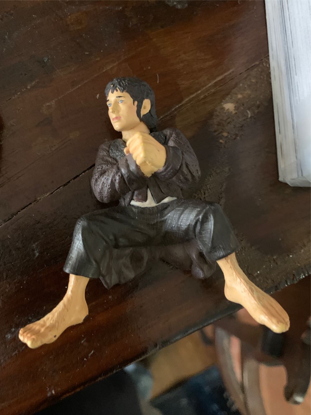Frodo  action figure collectible - Main Image 1