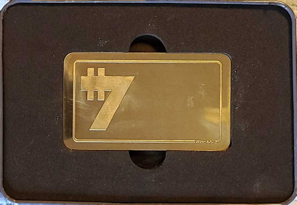 Disney Galaxy’s Edge Imperial Credit Tin box Set - Disney Galaxy’s Edge Shops (Disney Galaxy’s Edge Souvenir) action figure collectible [Barcode 5466028772476] - Main Image 2