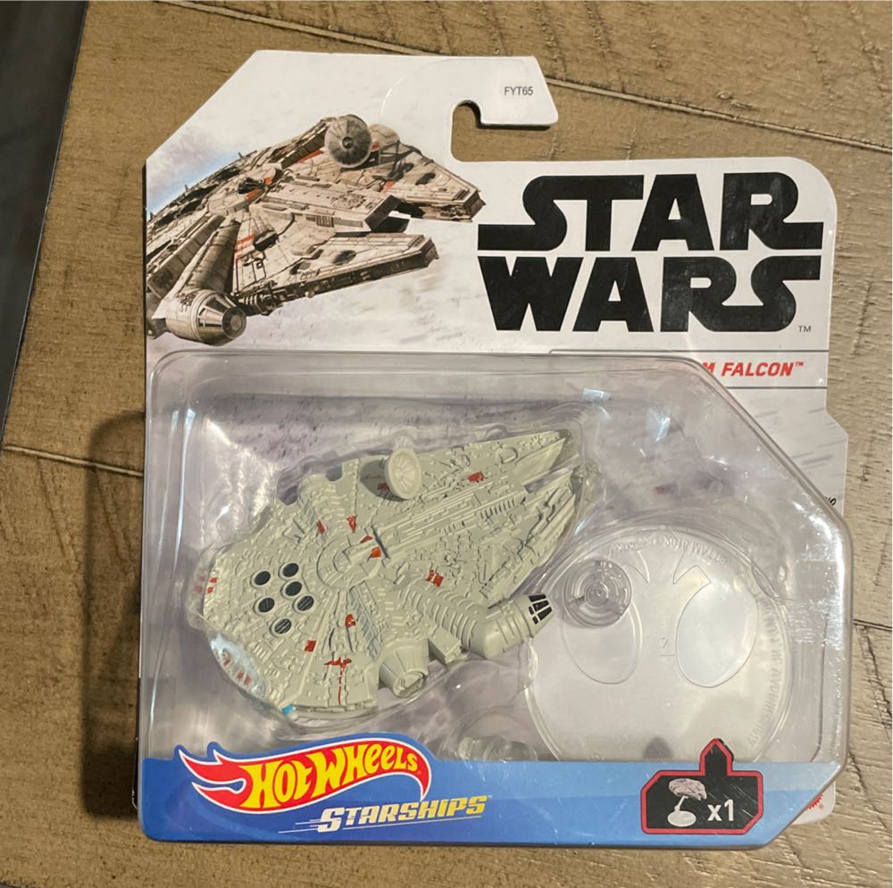 Hot Wheels - Millennium Falcon (GWV23) - Mattel action figure collectible [Barcode 887961947557] - Main Image 3