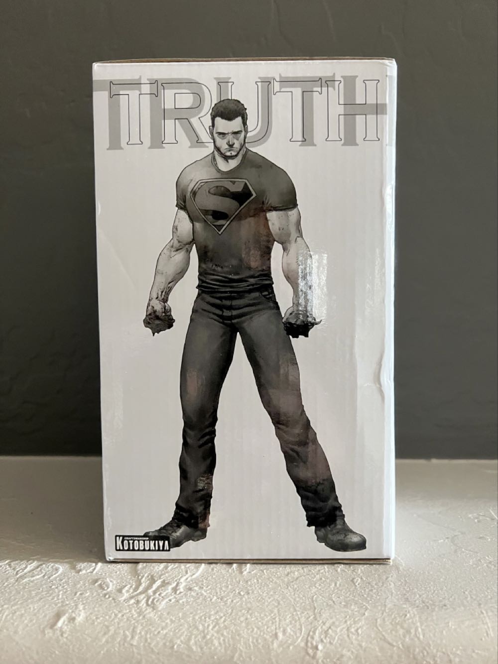 Kotobukiya Sdcc Exclusive Dc Superman Clark Kent Truth Limited Edition Artfx 1 10 Scale Statue  action figure collectible [Barcode 812771024587] - Main Image 4