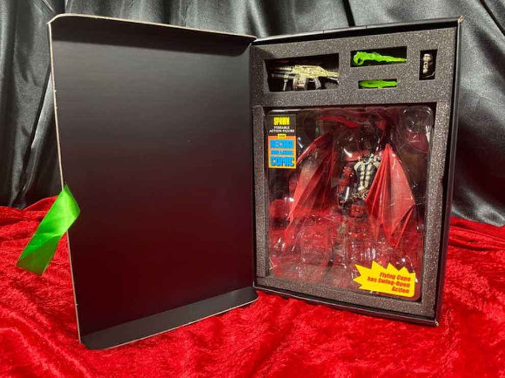 Spawn - Kickstarter Classic Remaster - McFarlane Toys (Spawn Remaster) action figure collectible [Barcode 787926950670] - Main Image 3