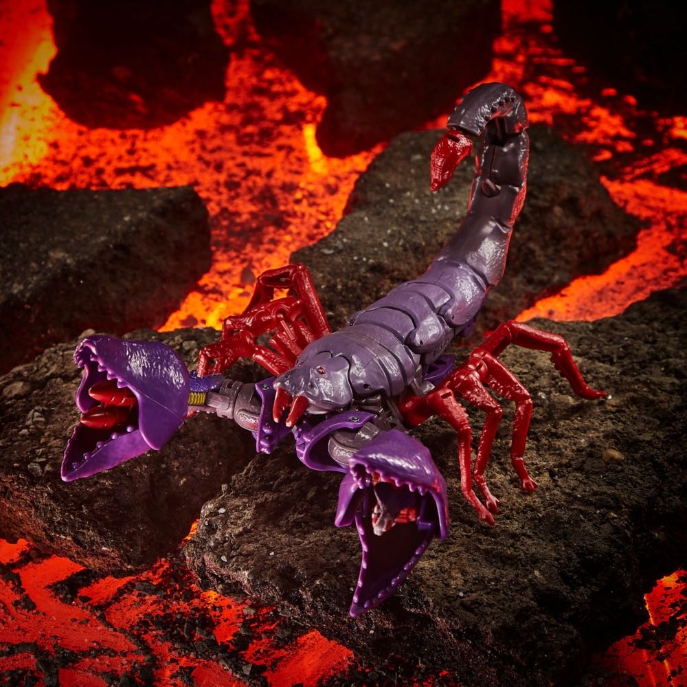 Scorponok WFC Kingdom - Hasbro (War For Cybertron) action figure collectible - Main Image 2