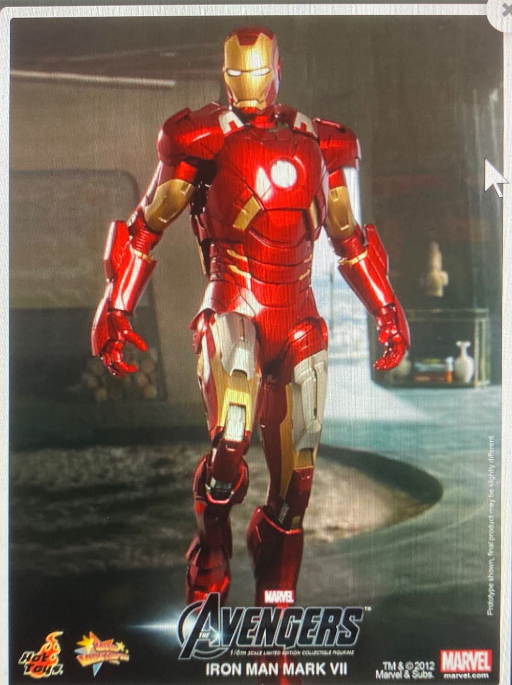 Robin Earth-22 (Smirk) Variant