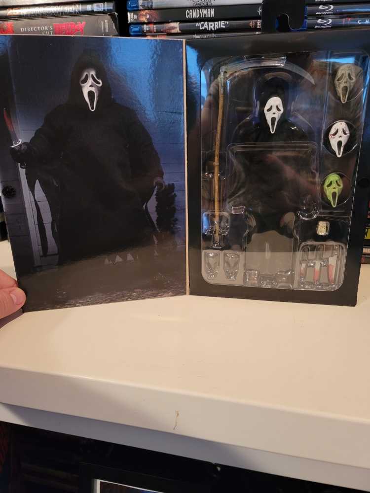 Ultimate Ghost Face Actuon Figure - Neca Reel Toys (Horror) action figure collectible [Barcode 03228685] - Main Image 4