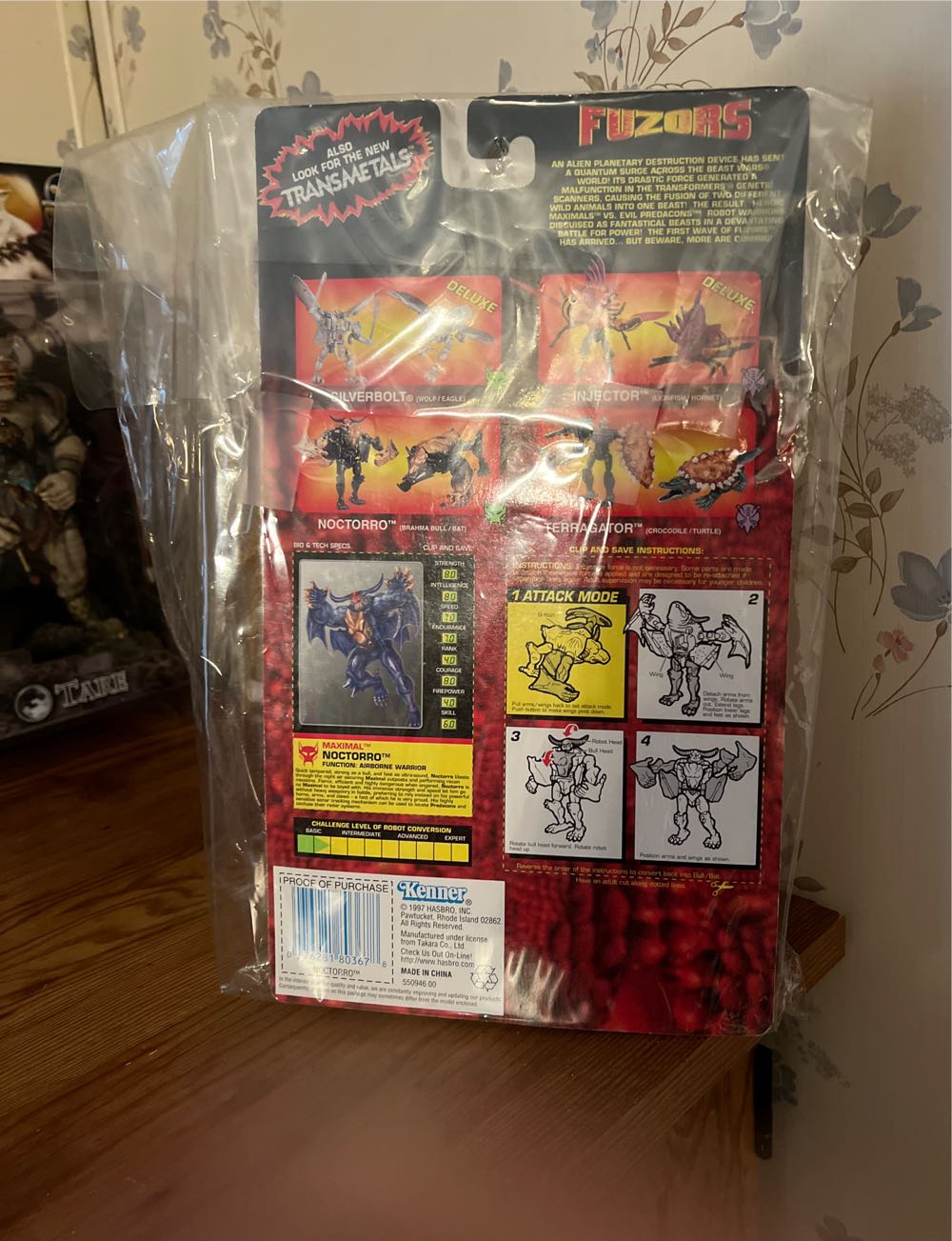 Noctorro (Fuzor) - Hasbro (Transformers: Beast Wars) action figure collectible [Barcode 076281803678] - Main Image 4