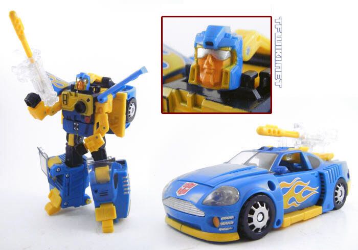 Transformers TFCC Timelines Nightbeat - Hasbro/Takara (Timelines) action figure collectible - Main Image 2
