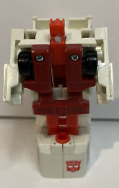 First Aid - Hasbro (Protectobots) action figure collectible - Main Image 2