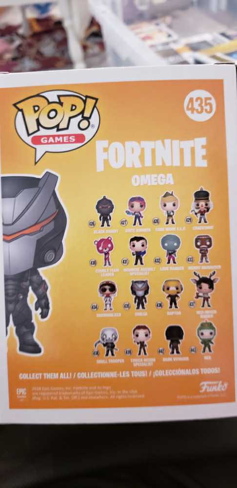 Raj Koothrappali  action figure collectible [Barcode 00202480] - Main Image 2