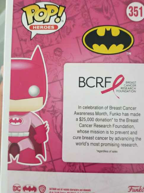 DC Heroes: Breast Cancer Awareness - Batman #351 - Funko (DC Heroes - Breast Cancer Awareness) (DC Heroes (Breast Cancer Awareness)) action figure collectible [Barcode 889698499903] - Main Image 2