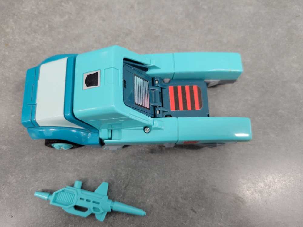Transformers G1 Kup - Hasbro (1986) action figure collectible [Barcode 038976058619] - Main Image 3