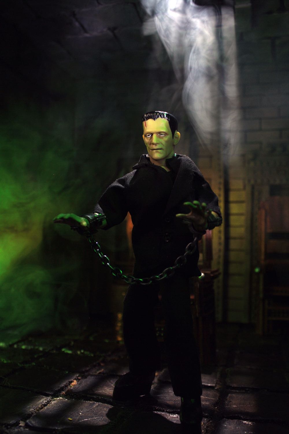 Mego Frankenstein (Universal Monsters) - Mego Corp (Universal Monsters) action figure collectible [Barcode 850002478389] - Main Image 3