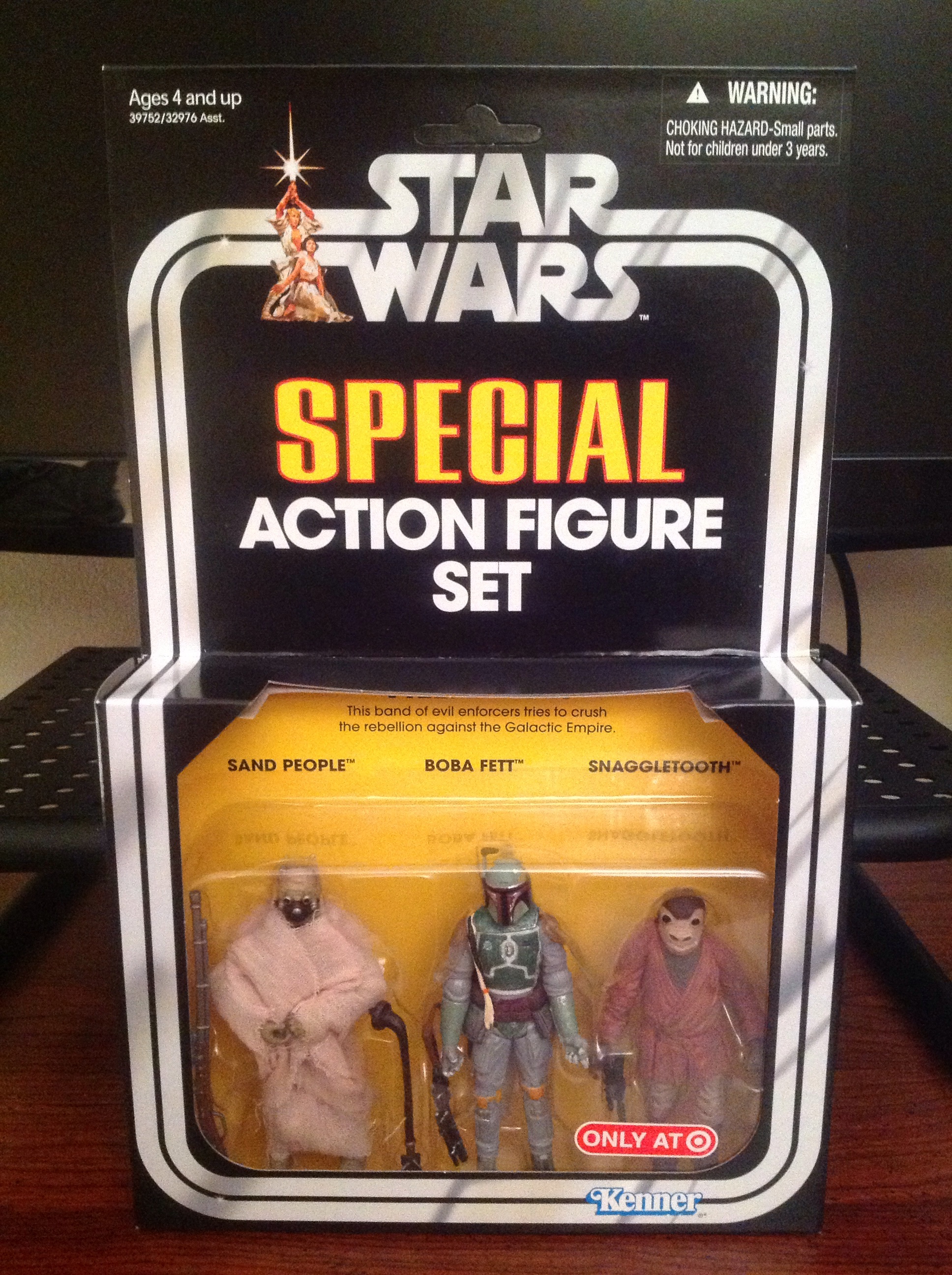 KOFI KINGSTON - WWE ELITE COLLECTION DECADE OF DOMINATION SERIES 2 (WITH PANTS OFF, EXCLUSIVE)